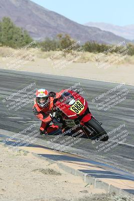 media/Dec-04-2025-Racers Edge (Thu) [[5ebc9f124d]]/3-B Group/7-Session 4 (Turn 10 Inside)/